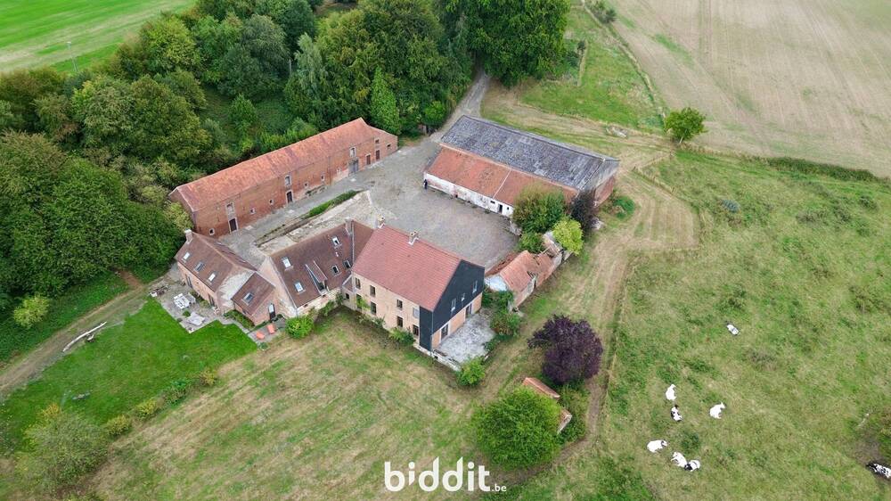 Ferme à vendre à Ittre 1460 950000.00€ 5 chambres 483.00m² - annonce 603597