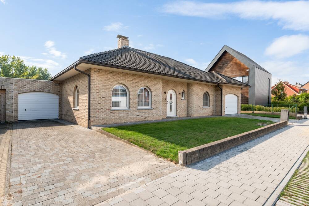 Villa te koop in Oelegem 2520 525000.00€ 3 slaapkamers 222.00m² - Zoekertje 604048