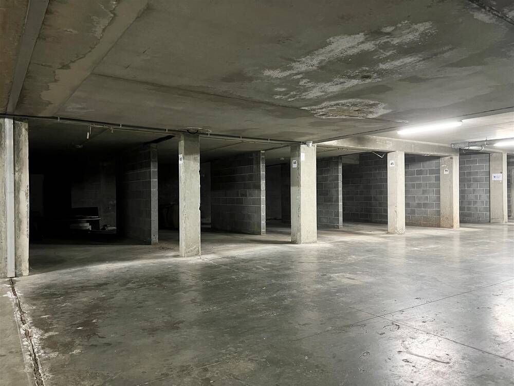 Parking te huur in Sint-Lambrechts-Woluwe 1200 75.00€ slaapkamers m² - Zoekertje 603819