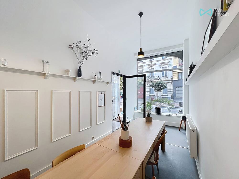 Handelszaak te koop in Schaarbeek 1030 210000.00€ slaapkamers 60.00m² - Zoekertje 603321