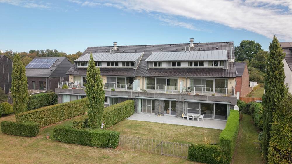 Appartement te in Wezembeek-Oppem 1970 2400.00€ 3 slaapkamers 200.00m² - Zoekertje 603669