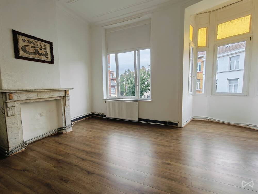 Appartement te in Sint-Jans-Molenbeek 1080 900.00€ 1 slaapkamers 60.00m² - Zoekertje 604439
