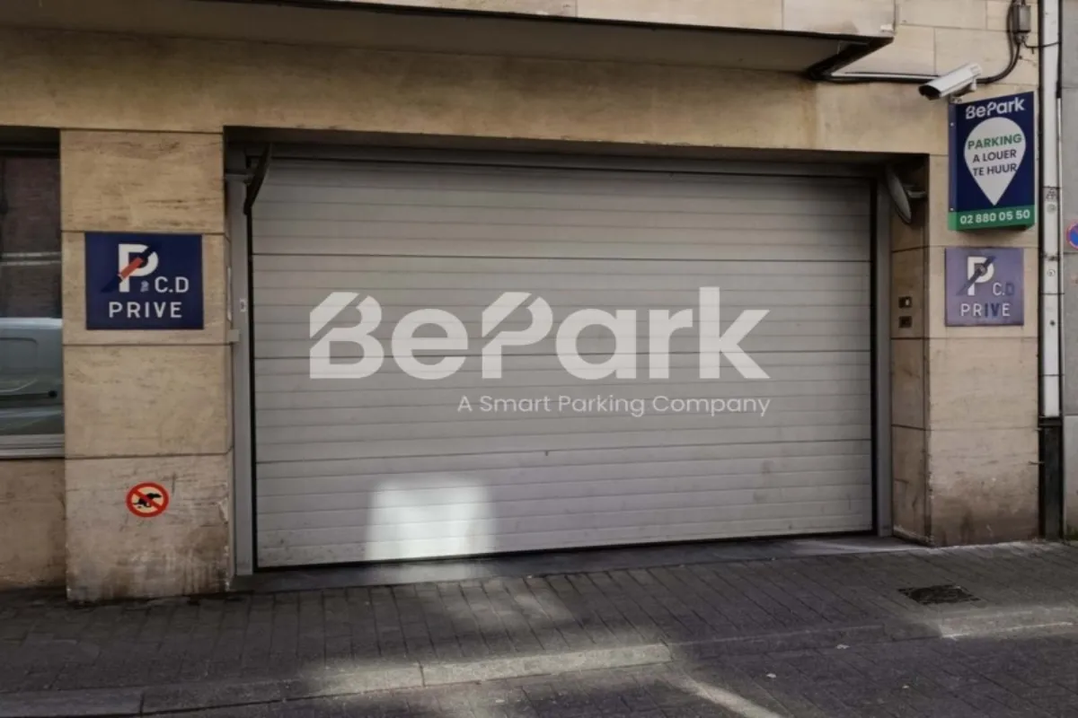 Parking te  huur in Sint-Lambrechts-Woluwe 1200 89.00€  slaapkamers m² - Zoekertje 604944