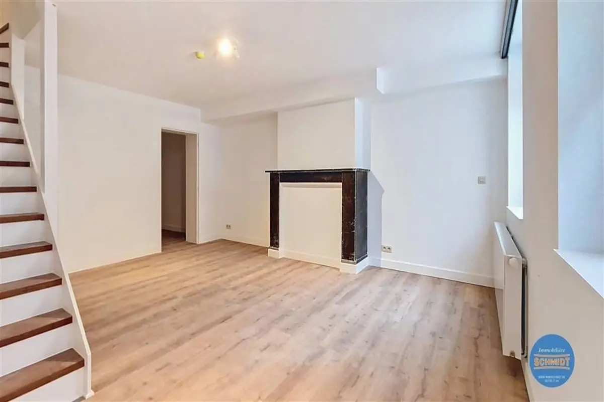 Benedenverdieping te in Schaarbeek 1030 1575.00€ 3 slaapkamers 120.00m² - Zoekertje 604425