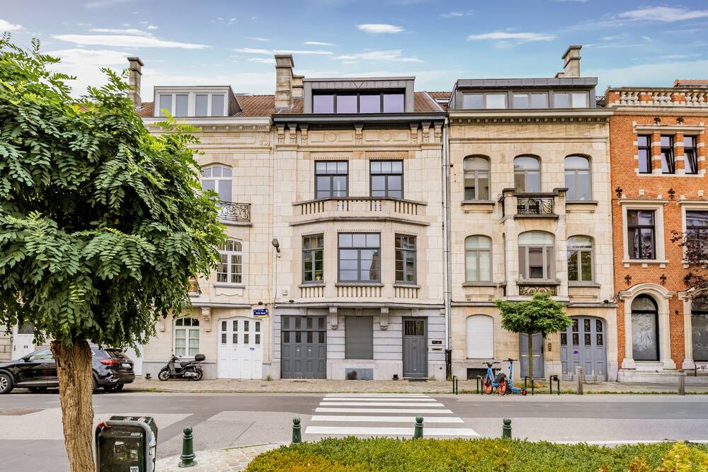 Triplex à vendre à Ixelles 1050 1375000.00€ 4 chambres 278.00m² - annonce 604960