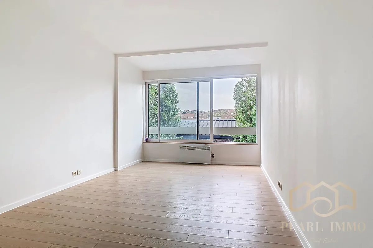 Studio te  koop in Sint-Gillis 1060 102000.00€ 1 slaapkamers 24.00m² - Zoekertje 604196