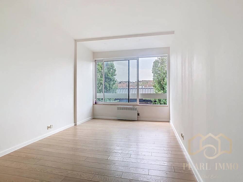 Studio te koop in Sint-Gillis 1060 102000.00€ 1 slaapkamers 24.00m² - Zoekertje 604196