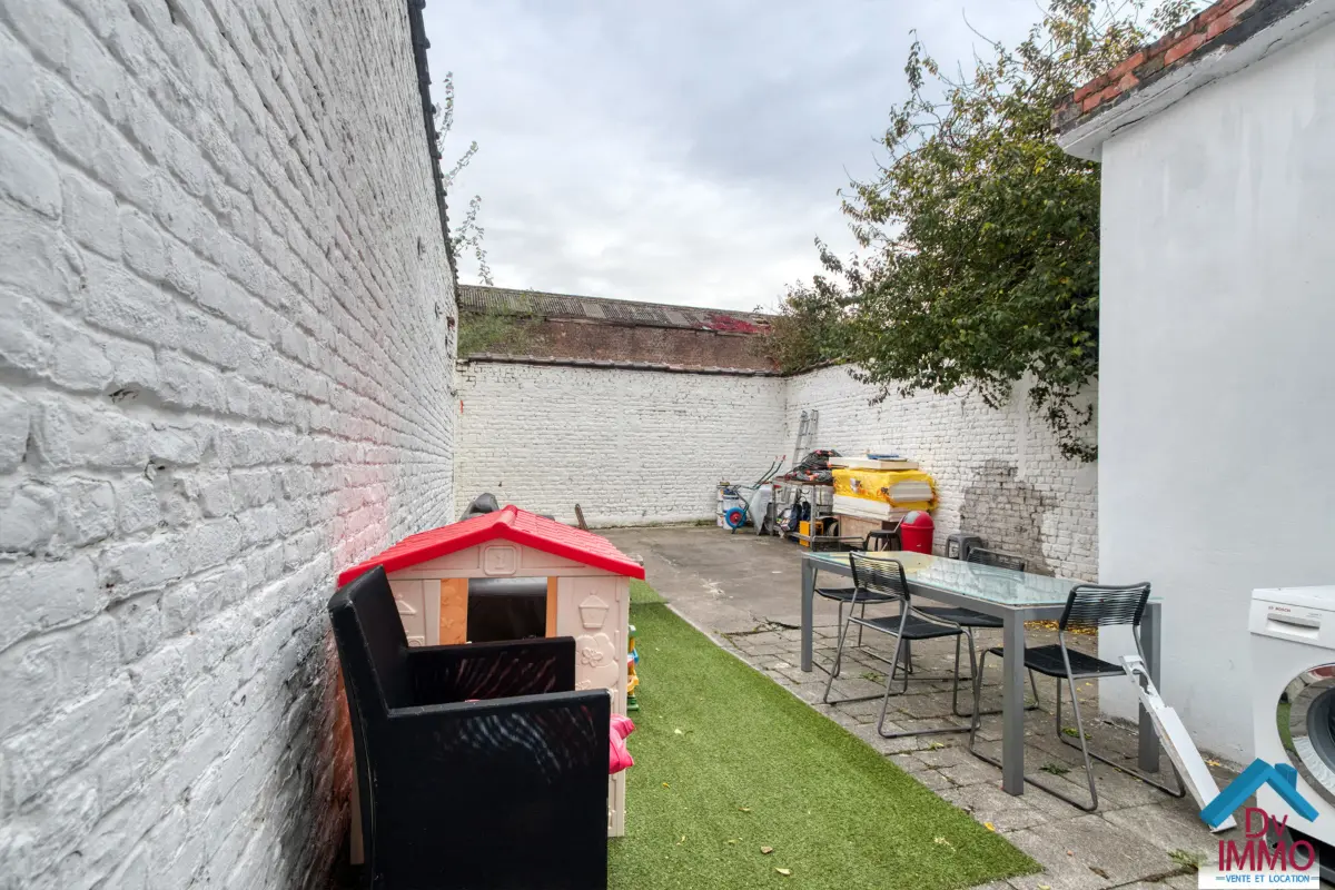 Rez-de-chaussée à vendre à Saint-Gilles 1060 240000.00€ 2 chambres 100.00m² - annonce 605049