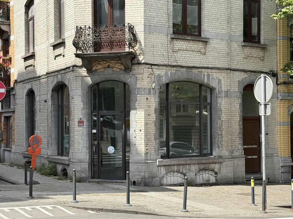Handelszaak te koop in Schaarbeek 1030 229000.00€ slaapkamers 75.00m² - Zoekertje 604564