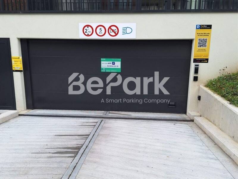 Parking te  huur in Schaarbeek 1030 110.00€  slaapkamers m² - Zoekertje 604940