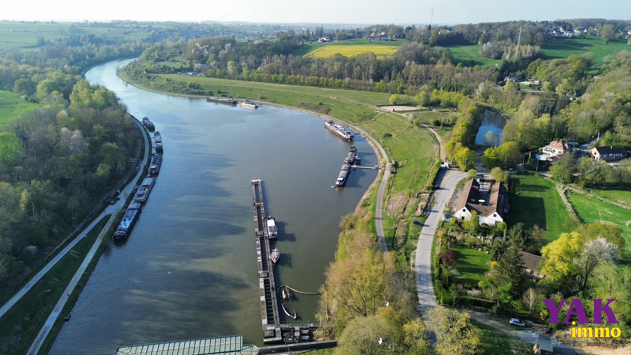 Appartementsgebouw te koop in Itter 1460 990000.00€ 2 slaapkamers 667.00m² - Zoekertje 605290