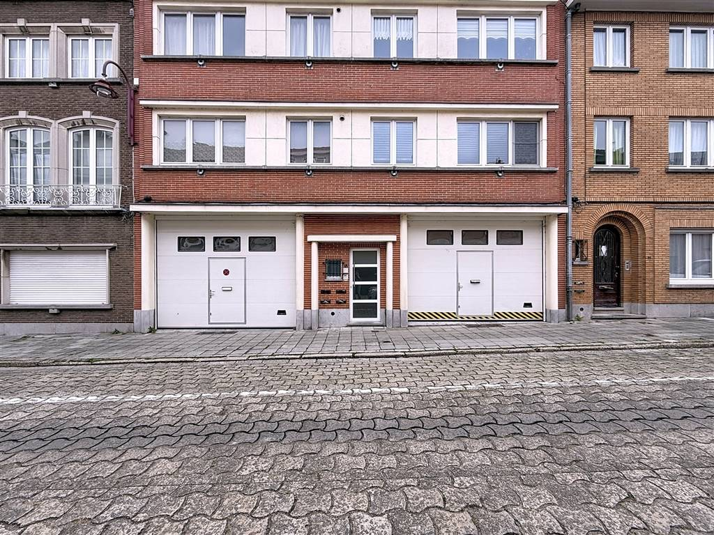 Commerce à louer à Berchem-Sainte-Agathe 1082 1350.00€  chambres 220.00m² - annonce 605853