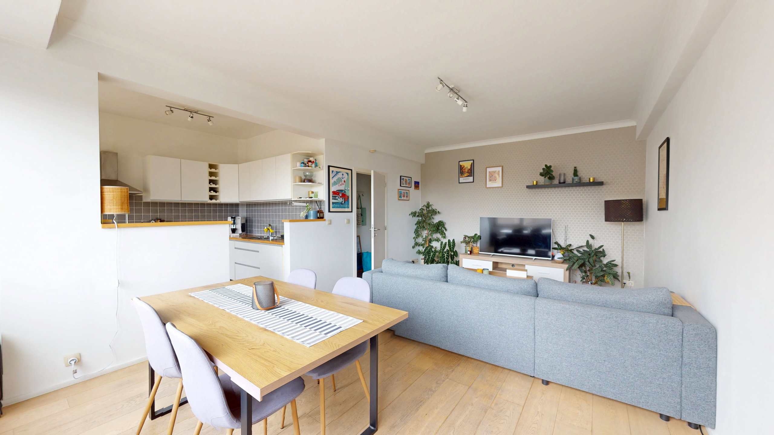Appartement à louer à Woluwe-Saint-Pierre 1150 950.00€ 1 chambres 60.00m² - annonce 605594