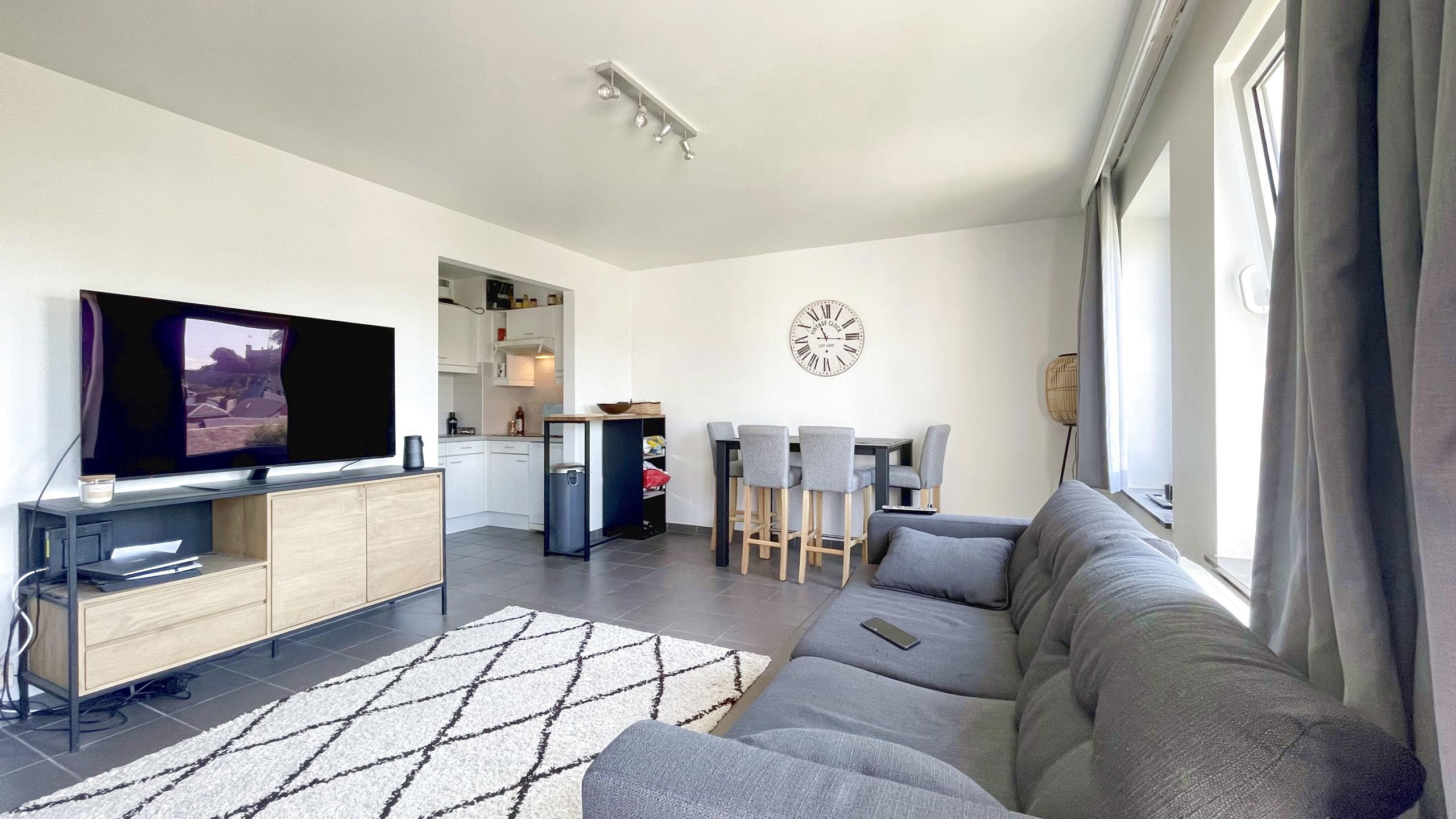 Studio à louer à Dave 5100 650.00€ 0 chambres 35.00m² - annonce 606027