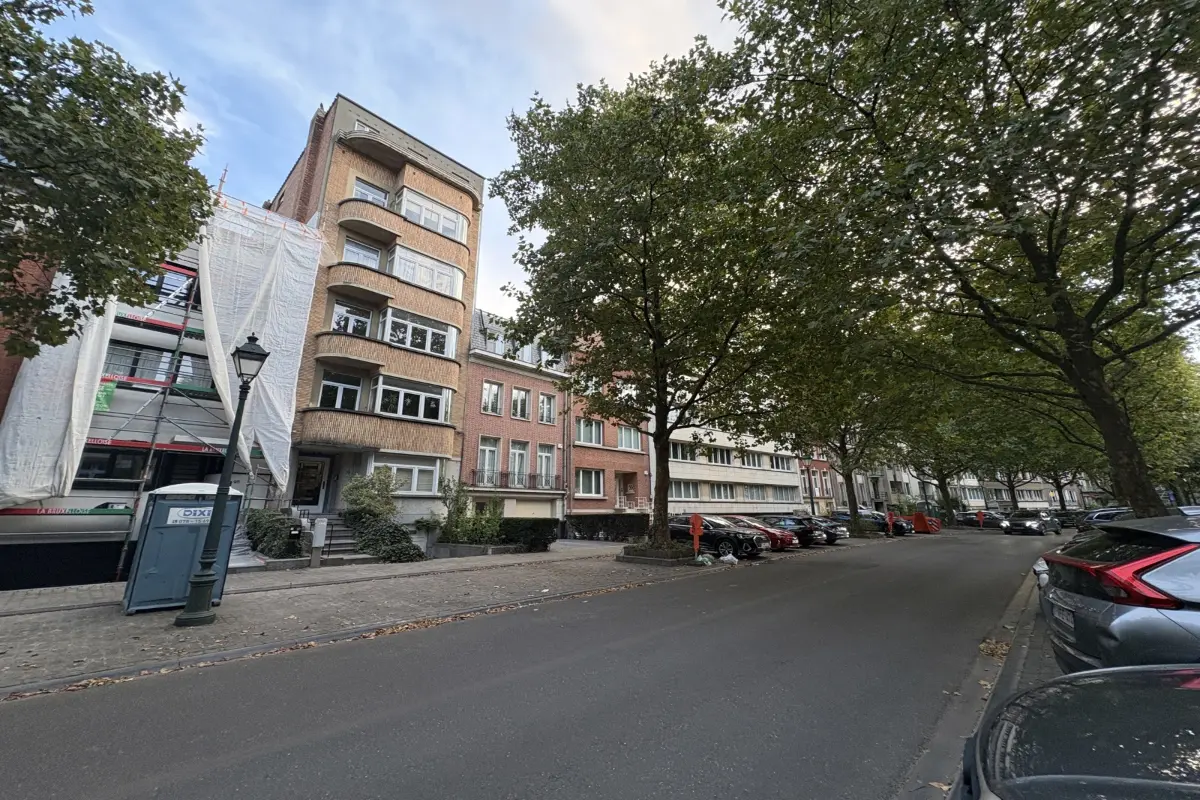 Appartement te  huur in Vorst 1190 1500.00€ 2 slaapkamers 120.00m² - Zoekertje 607369