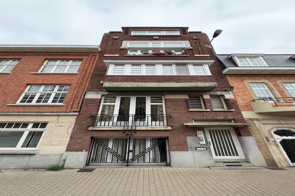 Immeuble mixte à à Etterbeek 1040 975000.00€ 6 chambres 400.00m² - annonce 606814