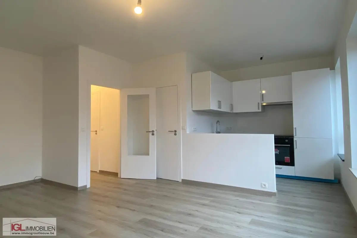 Studio à louer à Ixelles 1050 790.00€ chambres 35.00m² - annonce 606341