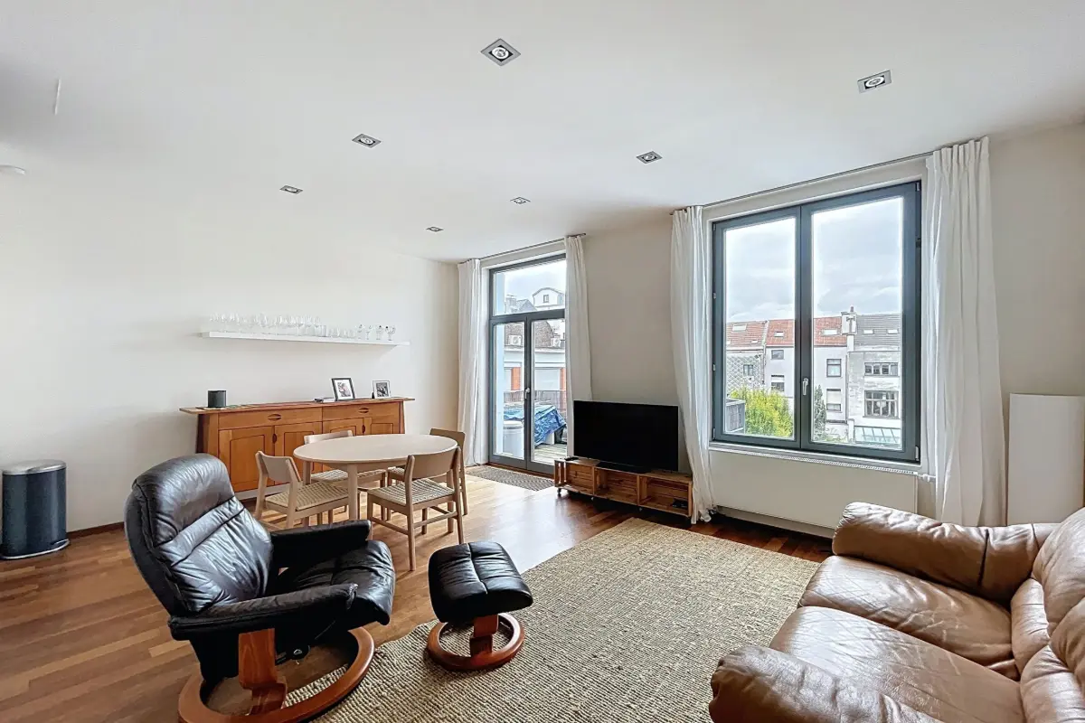 Appartement te  in Elsene 1050 1450.00€ 2 slaapkamers 86.00m² - Zoekertje 606468