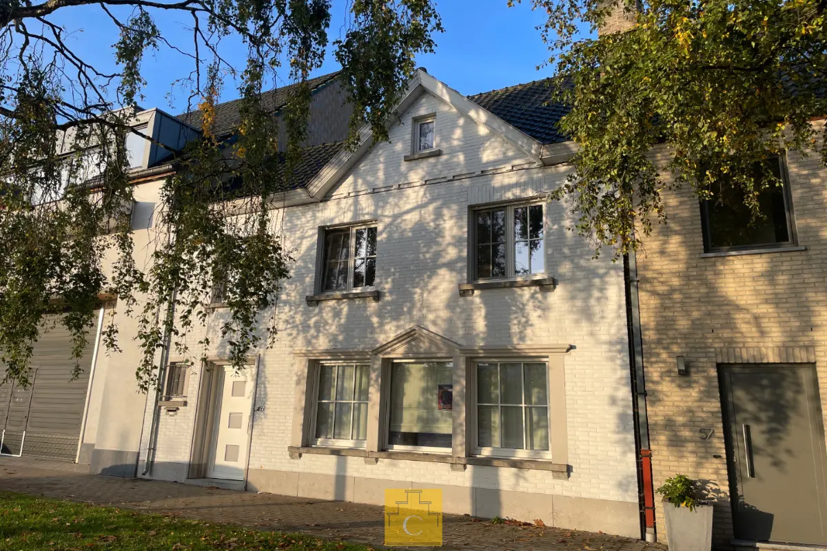 Huis te huur in Brugge 8000 1250.00€ slaapkamers m² - Zoekertje 607508