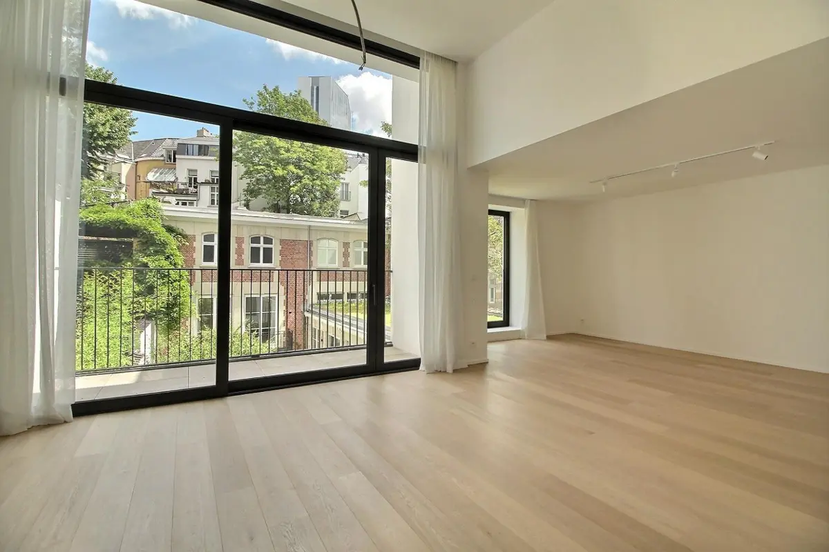 Appartement te in Brussel 1000 2450.00€ 2 slaapkamers 130.00m² - Zoekertje 607812