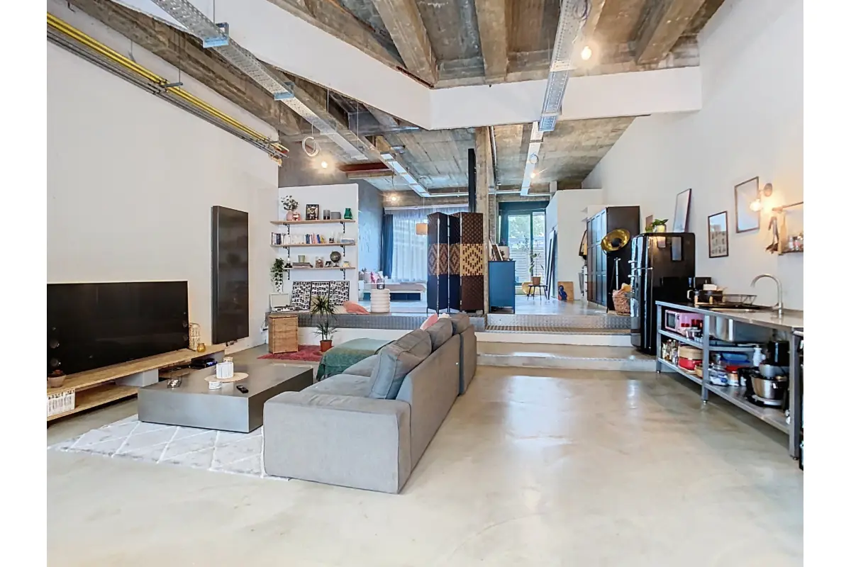 Loft te  huur in Anderlecht 1070 1500.00€ 1 slaapkamers 120.00m² - Zoekertje 607848