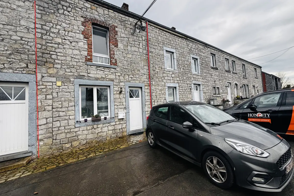 Huis te huur in Humain 6900 690.00€ 2 slaapkamers 70.00m² - Zoekertje 607866