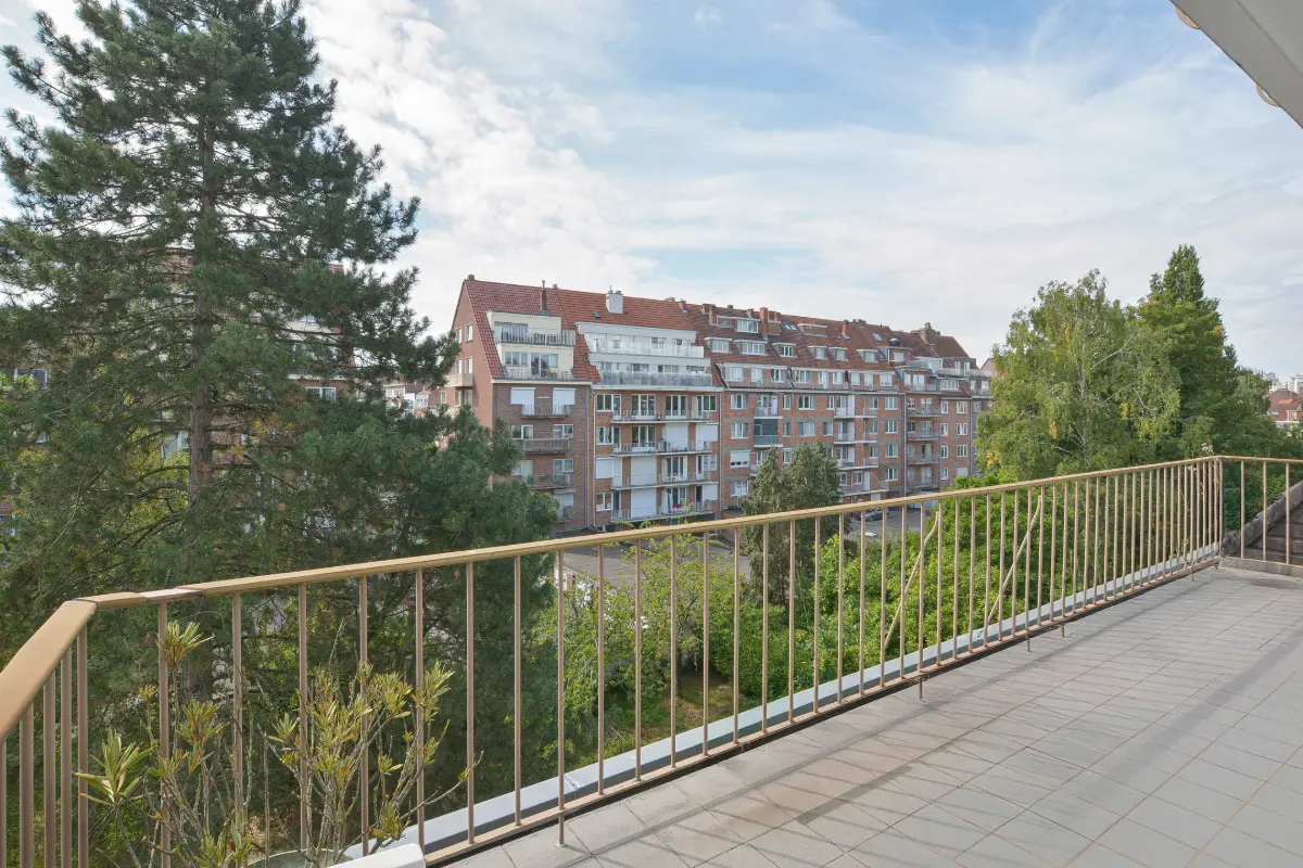 Appartement à vendre à Woluwe-Saint-Lambert 1200 445000.00€ 2 chambres 125.00m² - annonce 608621