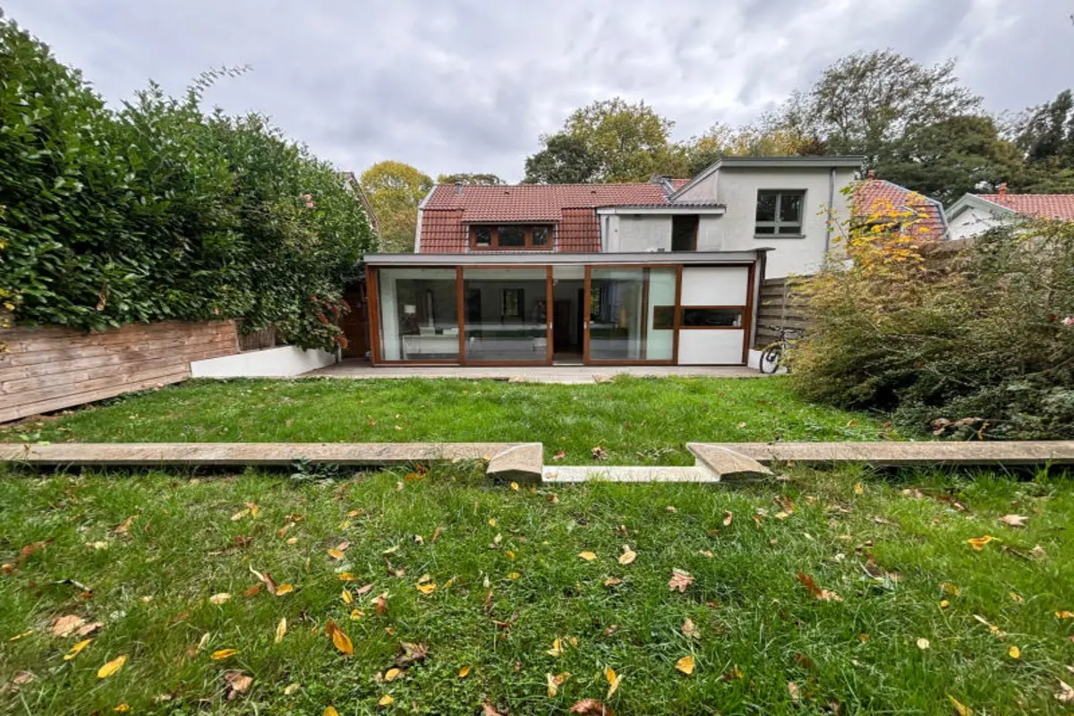 Huis te  in Ukkel 1180 2350.00€ 2 slaapkamers 150.00m² - Zoekertje 608346