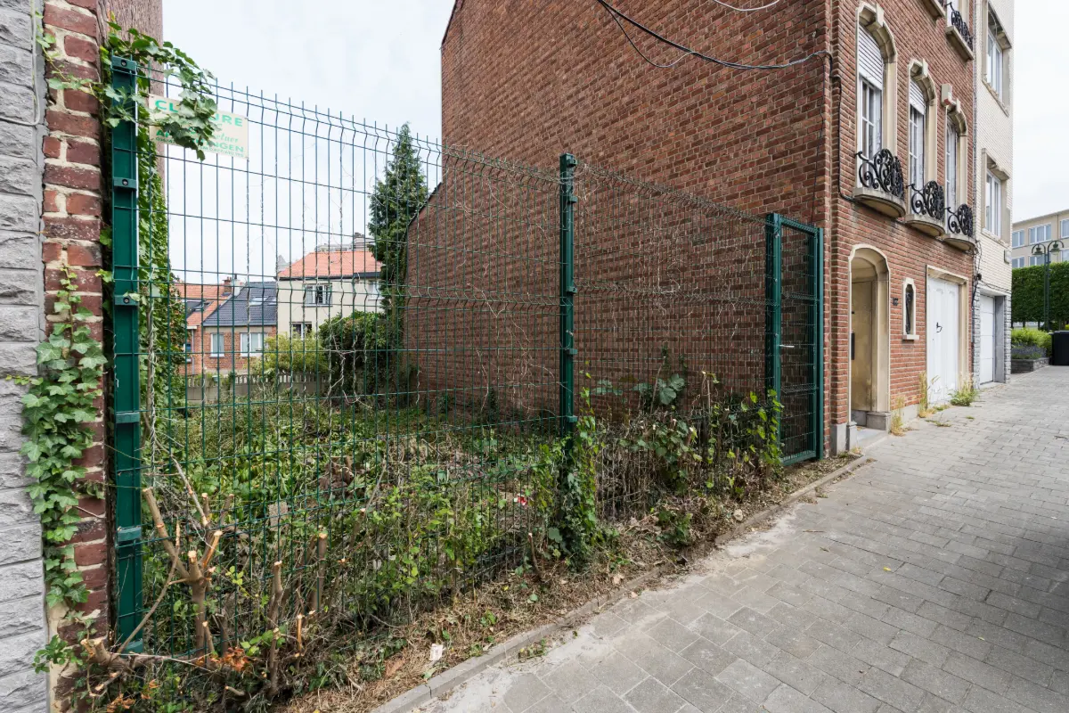 Terrain à vendre à Woluwe-Saint-Lambert 1200 360000.00€  chambres m² - annonce 608058