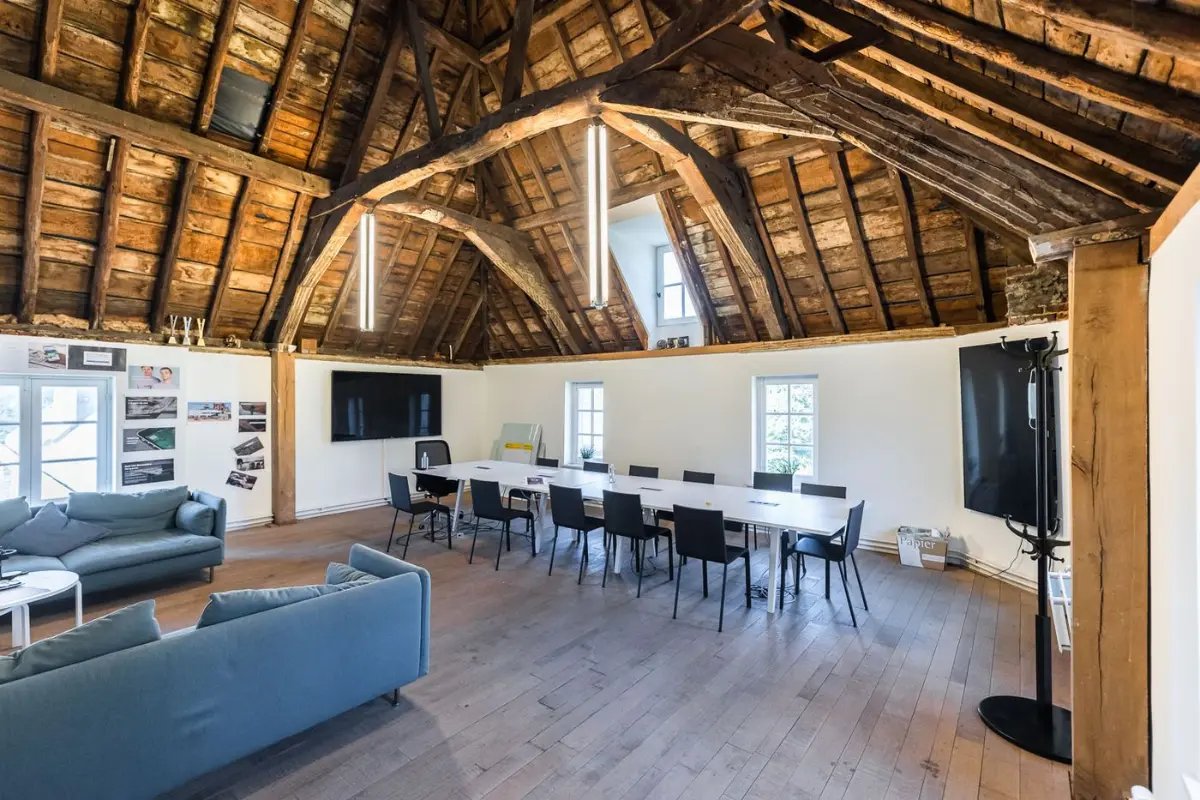 Handelszaak te huur in Dilbeek 1700 9000.00€ slaapkamers 800.00m² - Zoekertje 607979