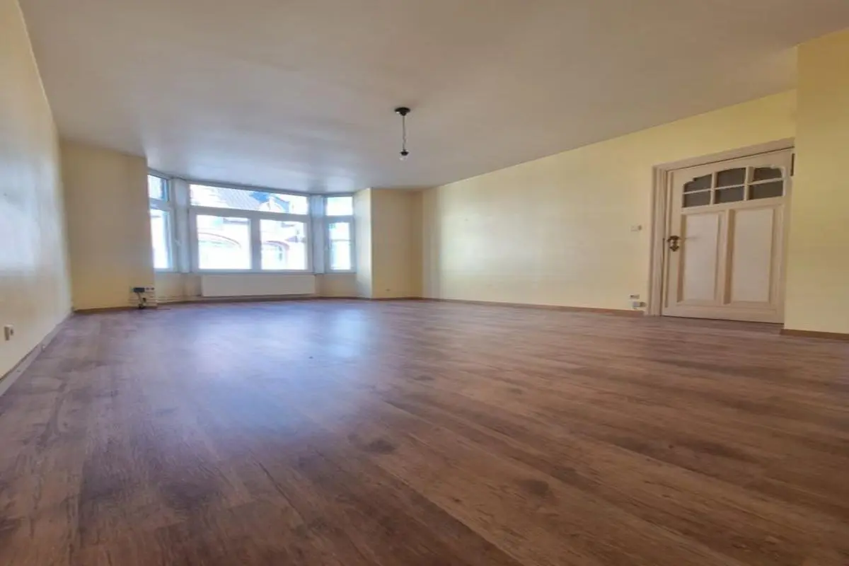 Appartement te huur in Elsene 1050 955.00€ 1 slaapkamers 54.00m² - Zoekertje 608163