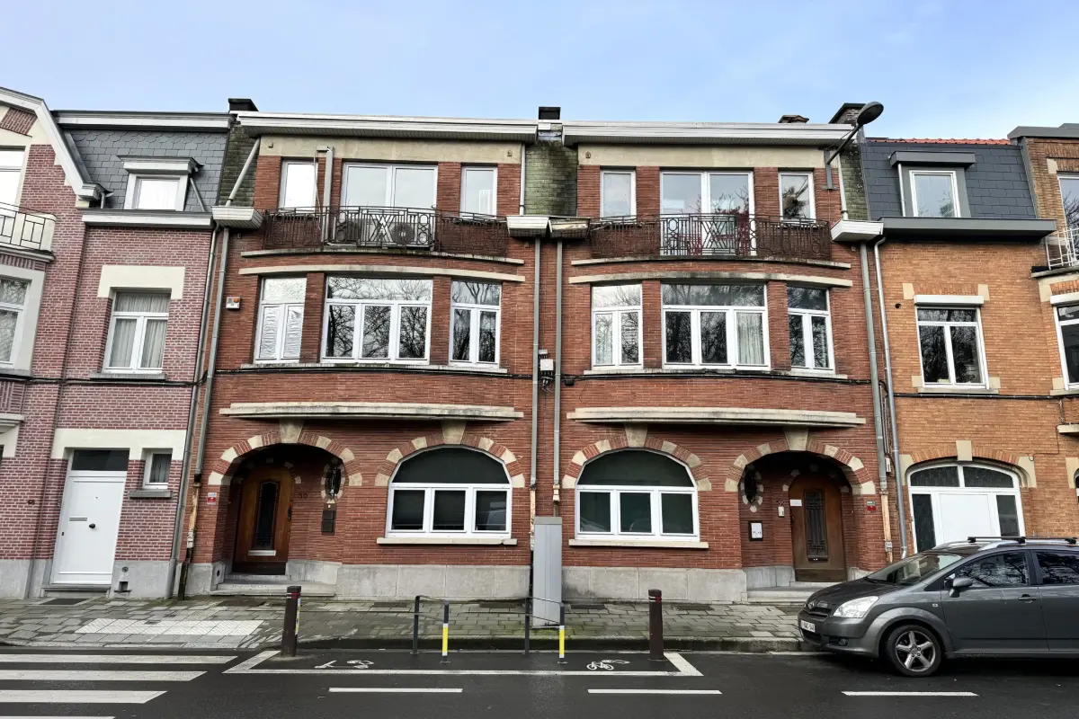 Mixgebouw te koop in Schaarbeek 1030 925000.00€ 10 slaapkamers 650.00m² - Zoekertje 608055