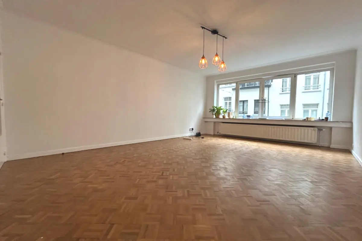 Appartement te  in Brussel 1000 1300.00€ 2 slaapkamers 85.00m² - Zoekertje 608343