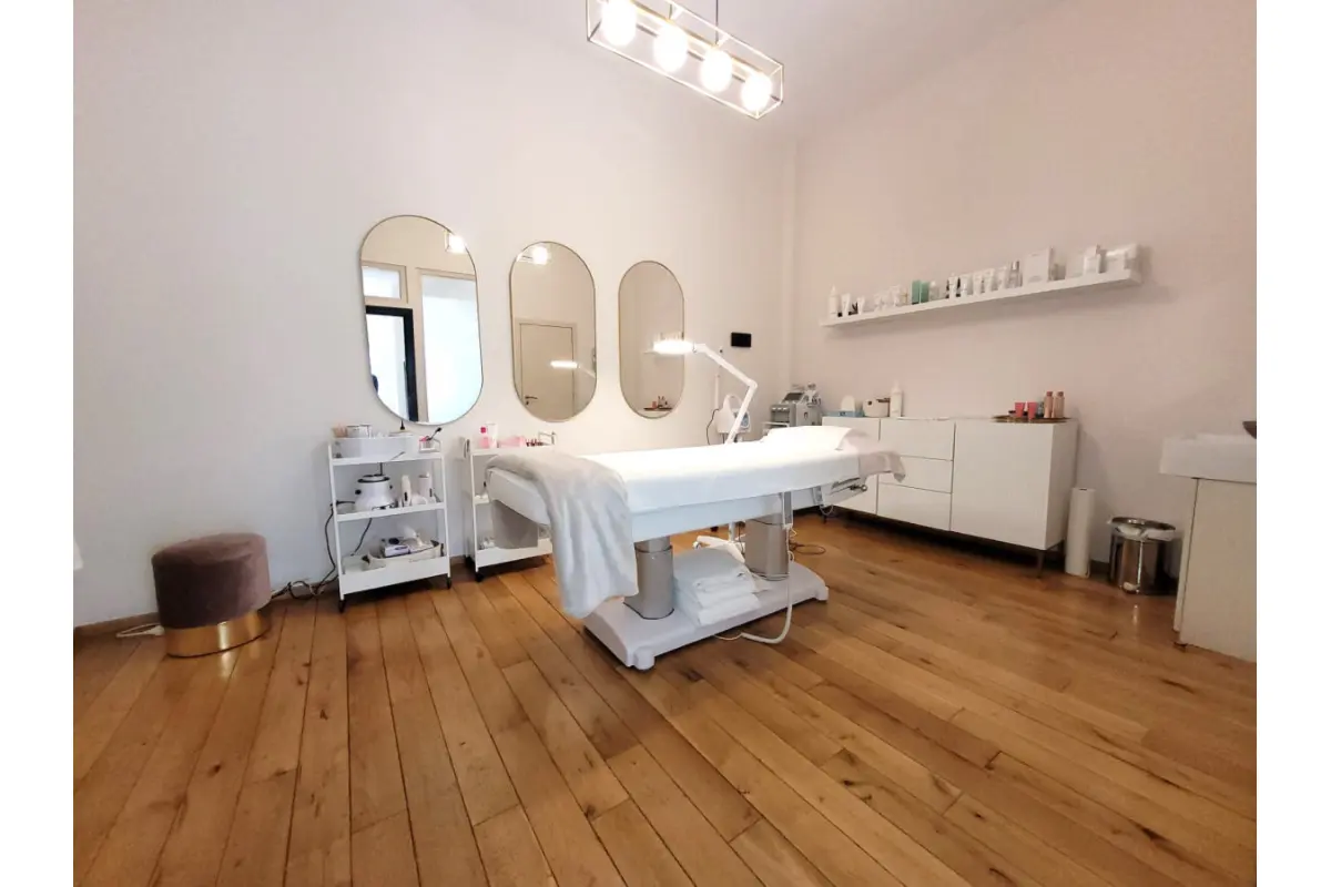 Handelszaak te  koop in Elsene 1050 265000.00€  slaapkamers 60.00m² - Zoekertje 608476