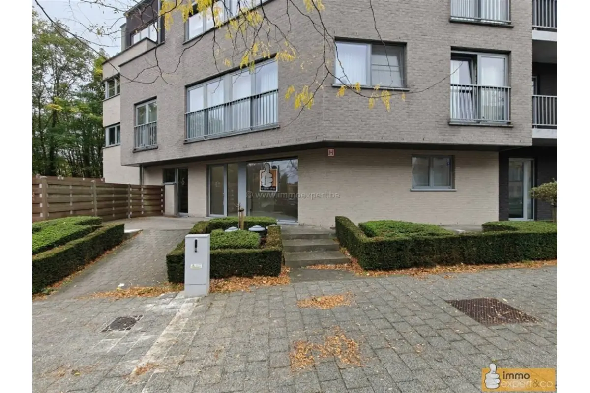 Handelszaak te  koop in Sint-Agatha-Berchem 1082 149000.00€  slaapkamers 40.96m² - Zoekertje 608340