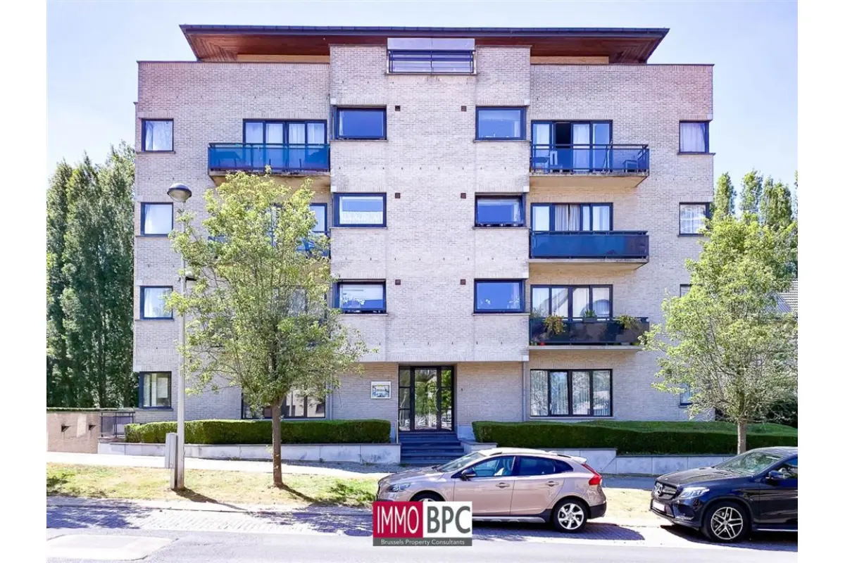 Appartementsgebouw te  koop in Ganshoren 1083 6350000.00€ 30 slaapkamers m² - Zoekertje 610040