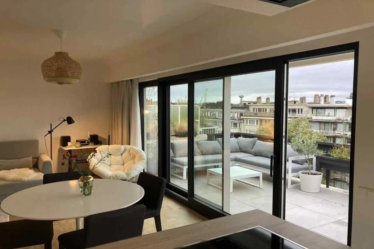 Appartement à  à Woluwe-Saint-Lambert 1200 1600.00€ 2 chambres 88.00m² - annonce 608978