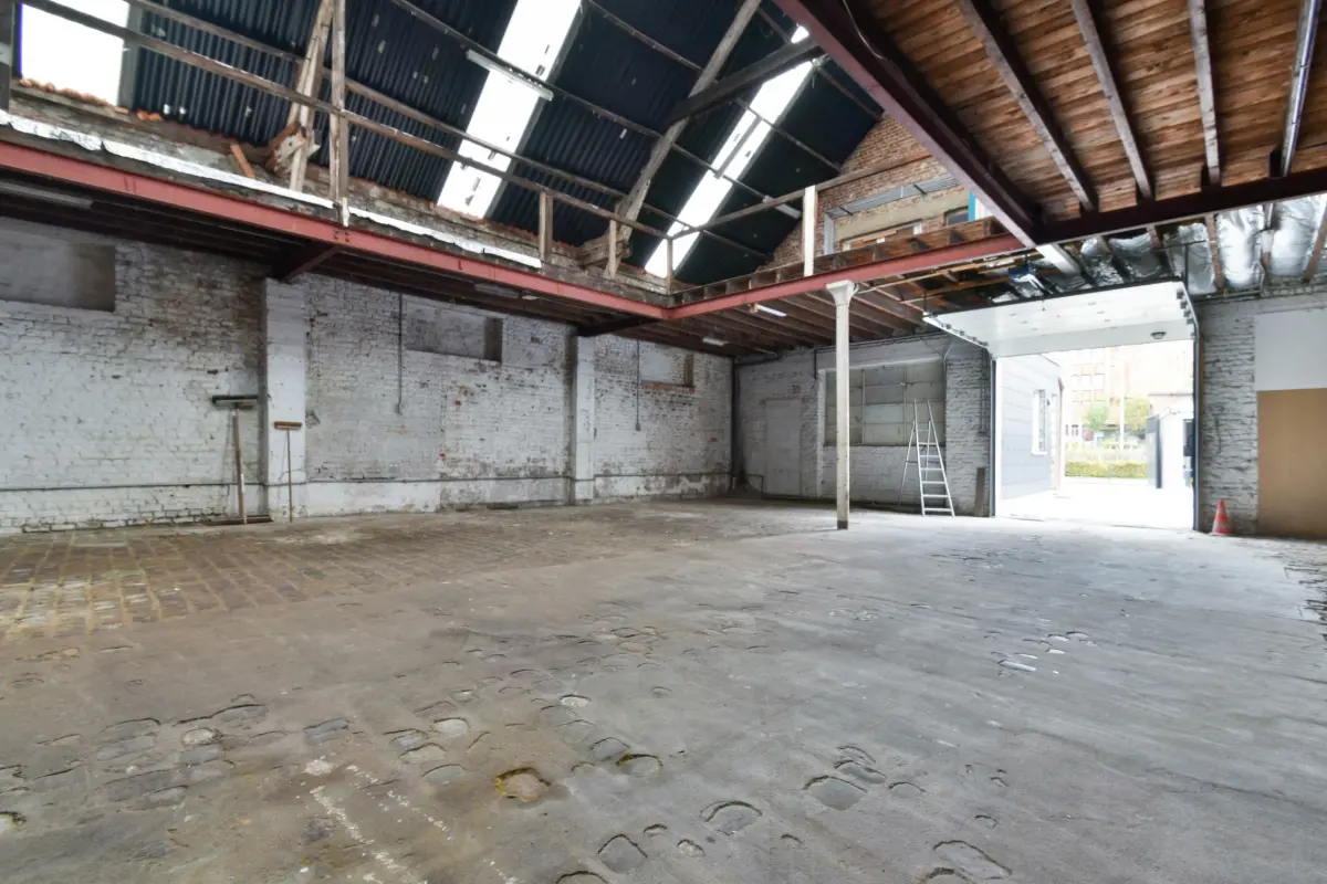 Handelszaak te  huur in Laken 1020 2000.00€  slaapkamers 370.00m² - Zoekertje 609143