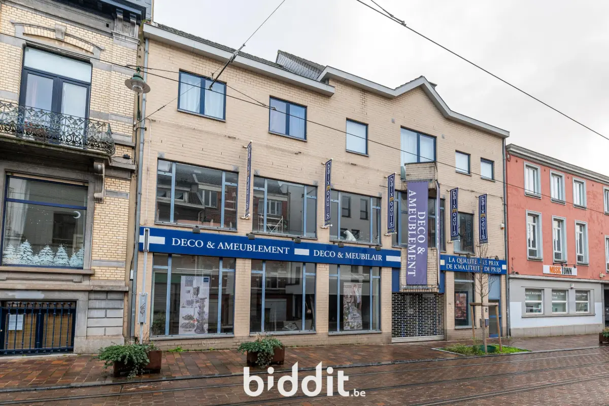 Immeuble de rapport - Immeuble à appartement à vendre à Uccle 1180 245000.00€ 2 chambres m² - annonce 609619