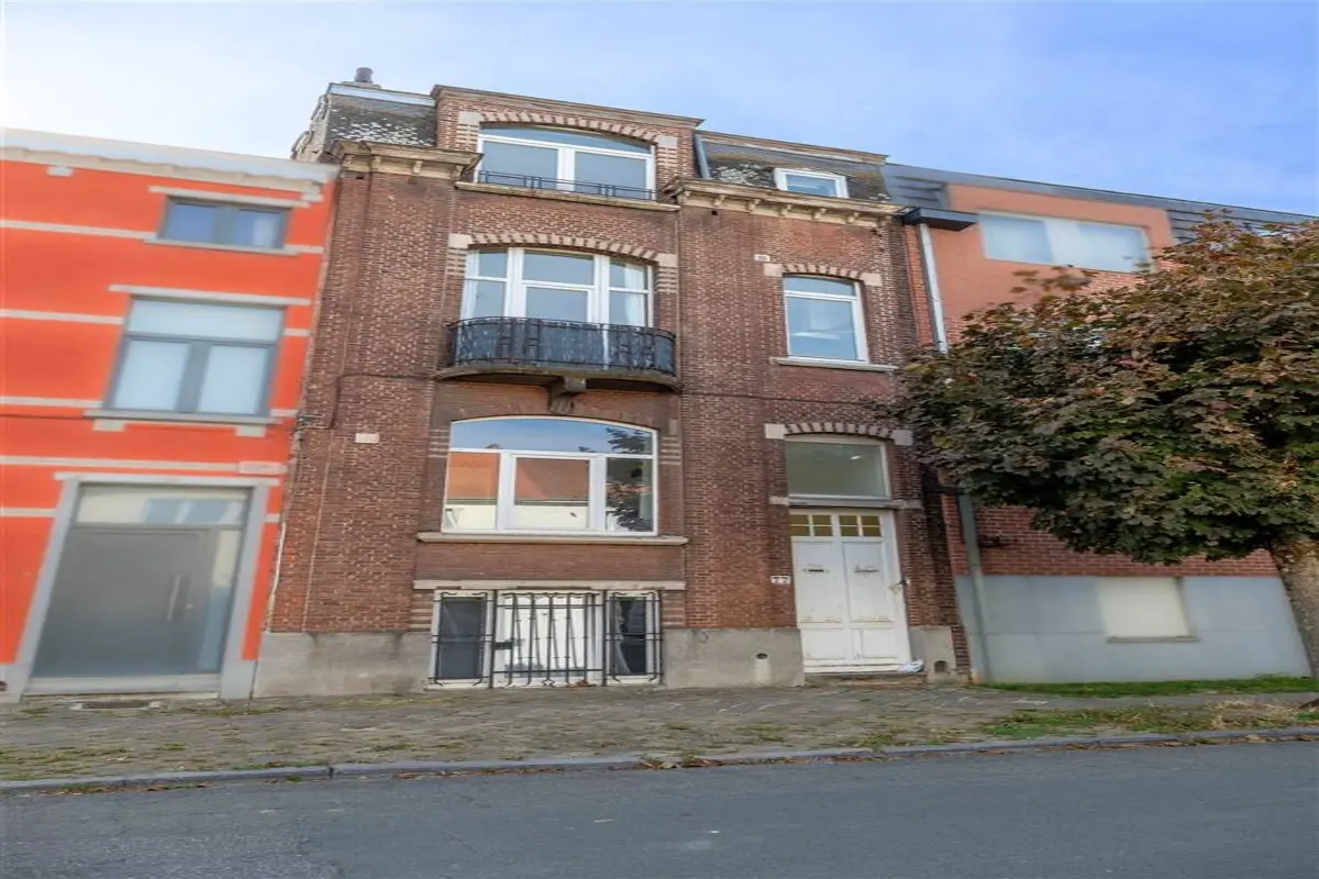 Commerce à à Forest 1190 550000.00€ 4 chambres 176.00m² - annonce 609173