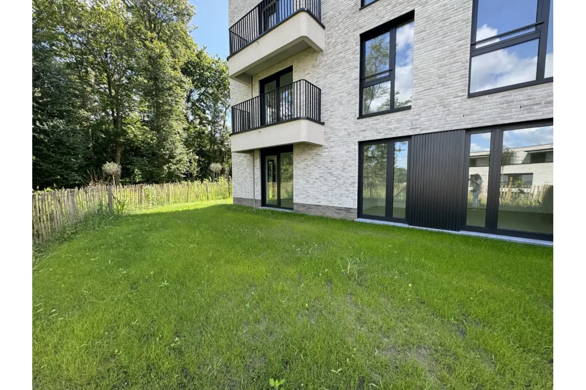 Benedenverdieping te  koop in Ukkel 1180 595000.00€ 3 slaapkamers 132.00m² - Zoekertje 609702