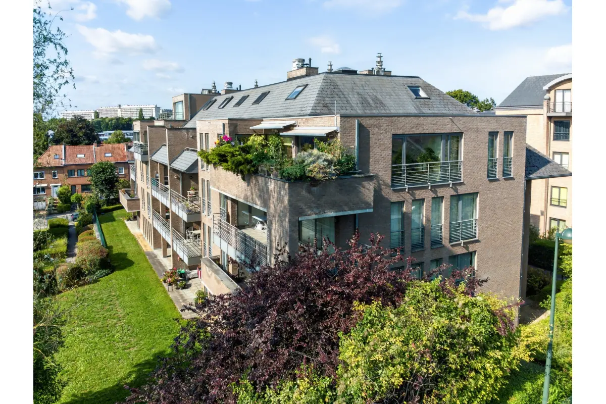 Benedenverdieping te  koop in Sint-Lambrechts-Woluwe 1200 570000.00€ 3 slaapkamers 150.00m² - Zoekertje 609660