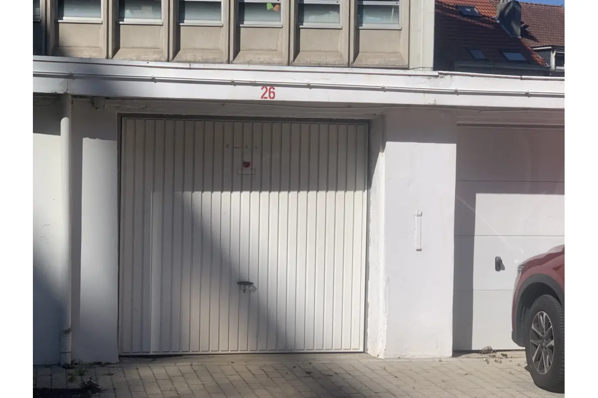 Parking & garage te  koop in Etterbeek 1040 45000.00€  slaapkamers m² - Zoekertje 609585