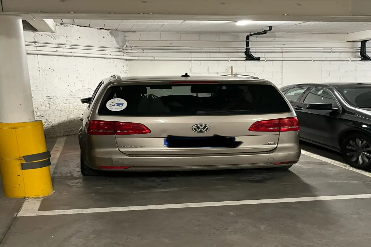 Parking te huur in Brussel 1000 135.00€ slaapkamers m² - Zoekertje 610042