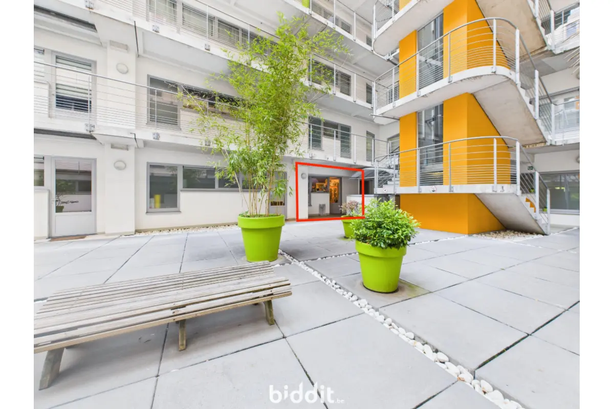 Loft te  koop in Sint-Gillis 1060 170000.00€ 1 slaapkamers 69.00m² - Zoekertje 610400