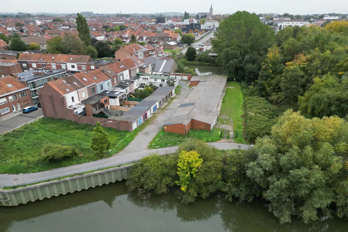 Parking & garage te  koop in Menen 8930 600000.00€  slaapkamers m² - Zoekertje 610288