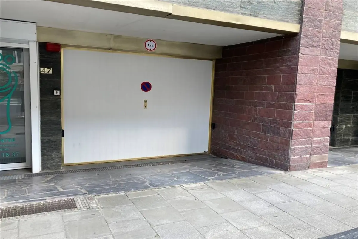 Parking te huur in Brussel 1000 100.00€ slaapkamers m² - Zoekertje 610387
