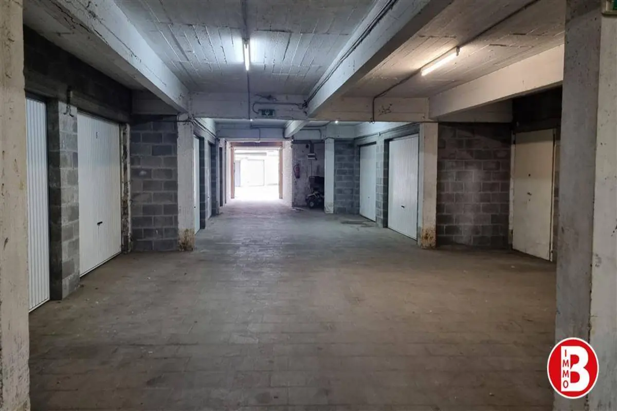 Parking & garage te  koop in Schaarbeek 1030 540000.00€  slaapkamers m² - Zoekertje 610792