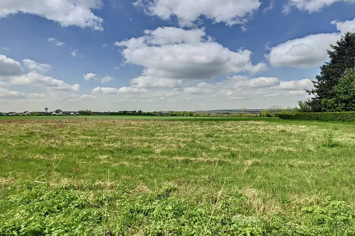 Terrain à bâtir à vendre à Bailièvre 6460 28000.00€ chambres m² - annonce 610421