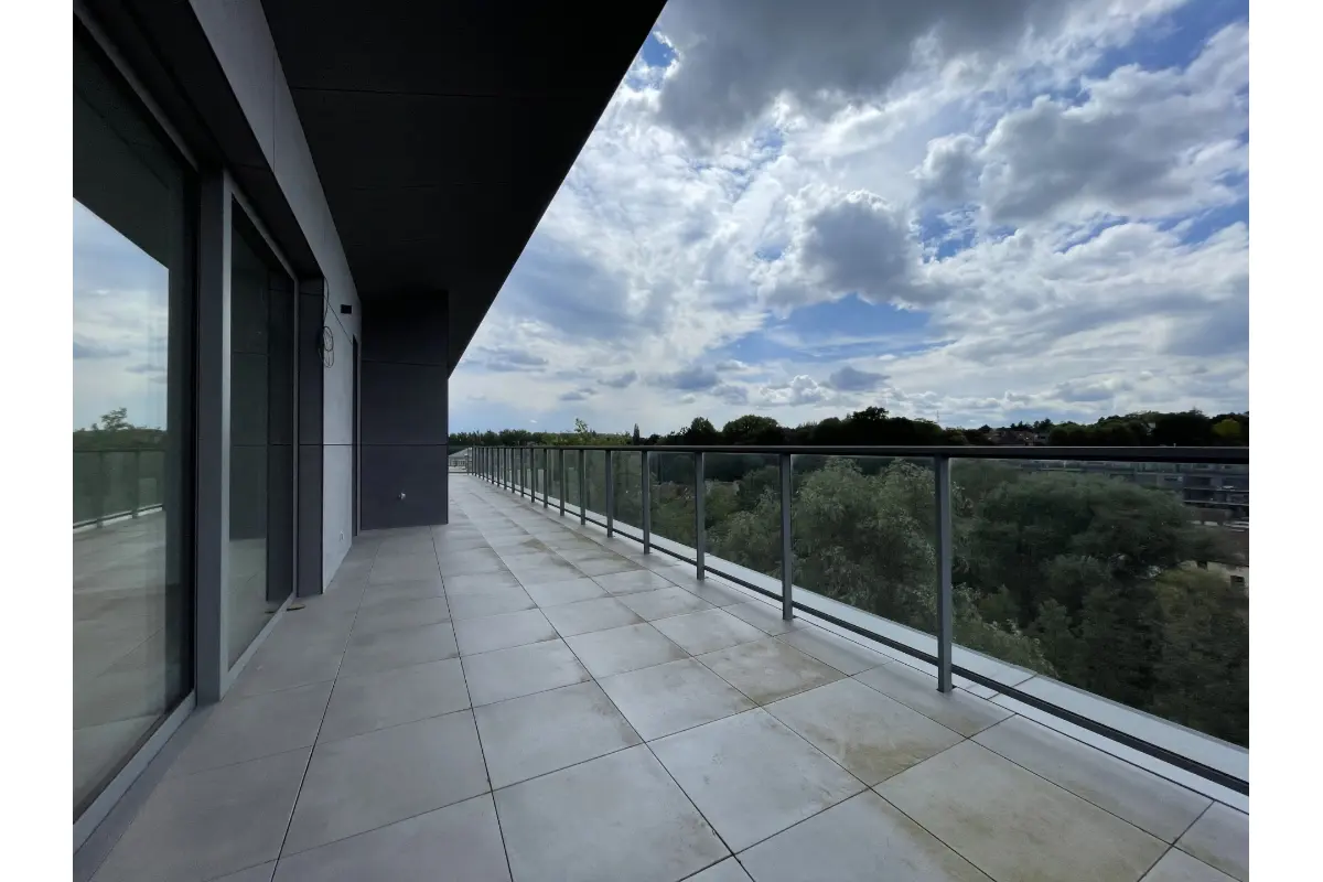 Penthouse à louer à Woluwe-Saint-Lambert 1200 4450.00€ 3 chambres 205.00m² - annonce 610808